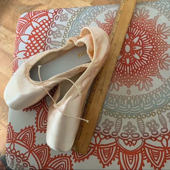 Adult Balance European Pointe Ballet Dance Shoes - Picture 3 of 10